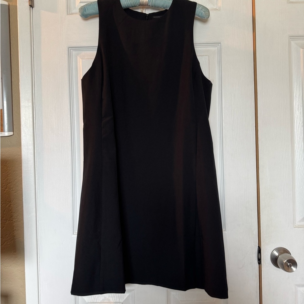 BANANA REPUBLIC Classic Black Sleeveless Sheath Dress